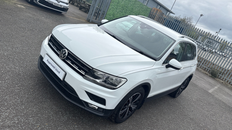 Volkswagen Tiguan 1.4 TSi 125 SE Nav 5dr Petrol Estate